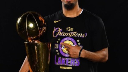 华体会动态-前湖勇冠军后卫奎因·库克因美伊冲突丢掉工作