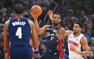 米切尔43+5哈登24+11+4断 骑士主场击败活塞