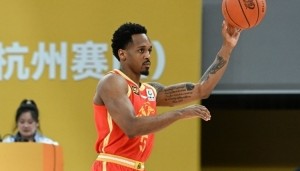 媒体人：北京对布朗限制完全失败 广厦似乎能同时掐住陈盈骏&amp;杰曼