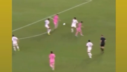 梅西脚后跟助攻苏牙破门，贝克汉姆：哇，这太绝了